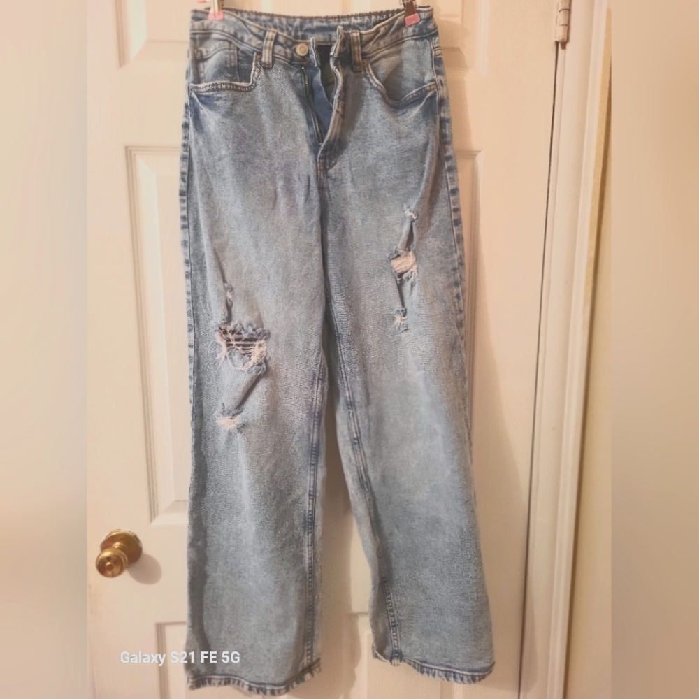 Distressed Light Blue Women's Jeans